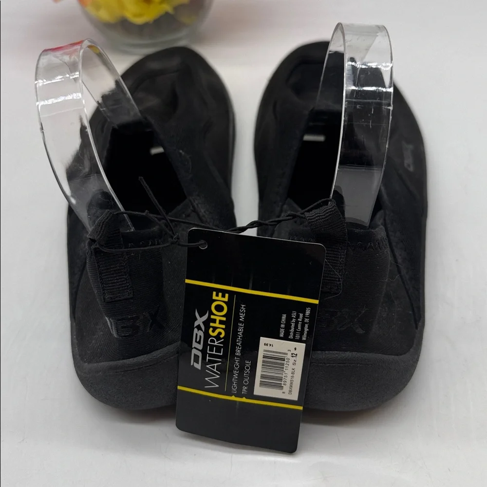 Black NWT Men's Slip-On Water Shoes Size 12 SNK9302B